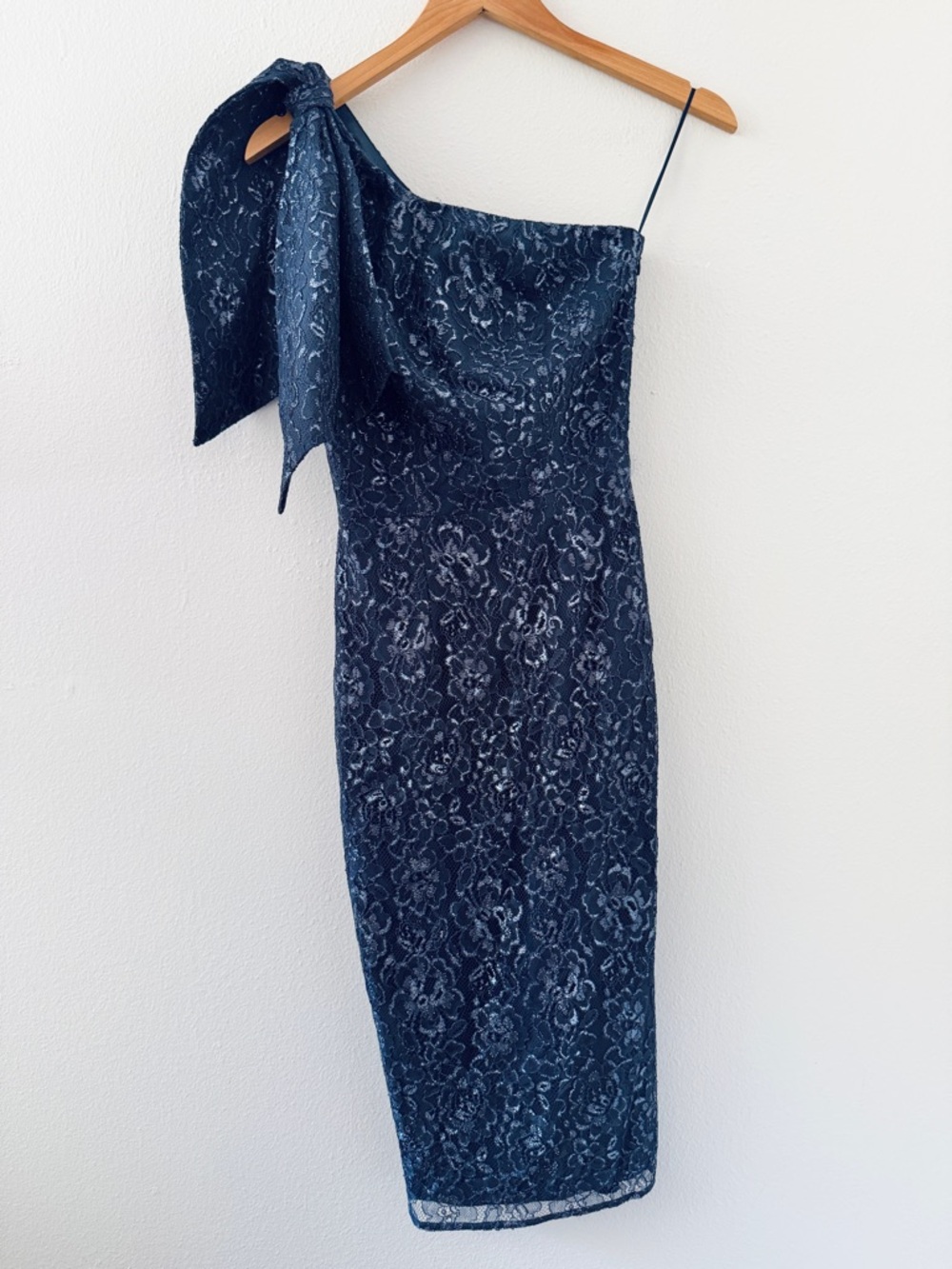 NWT Dress the Population Navy Blue Lace One Shoulder Tiffany Dress - Picture 3 of 7